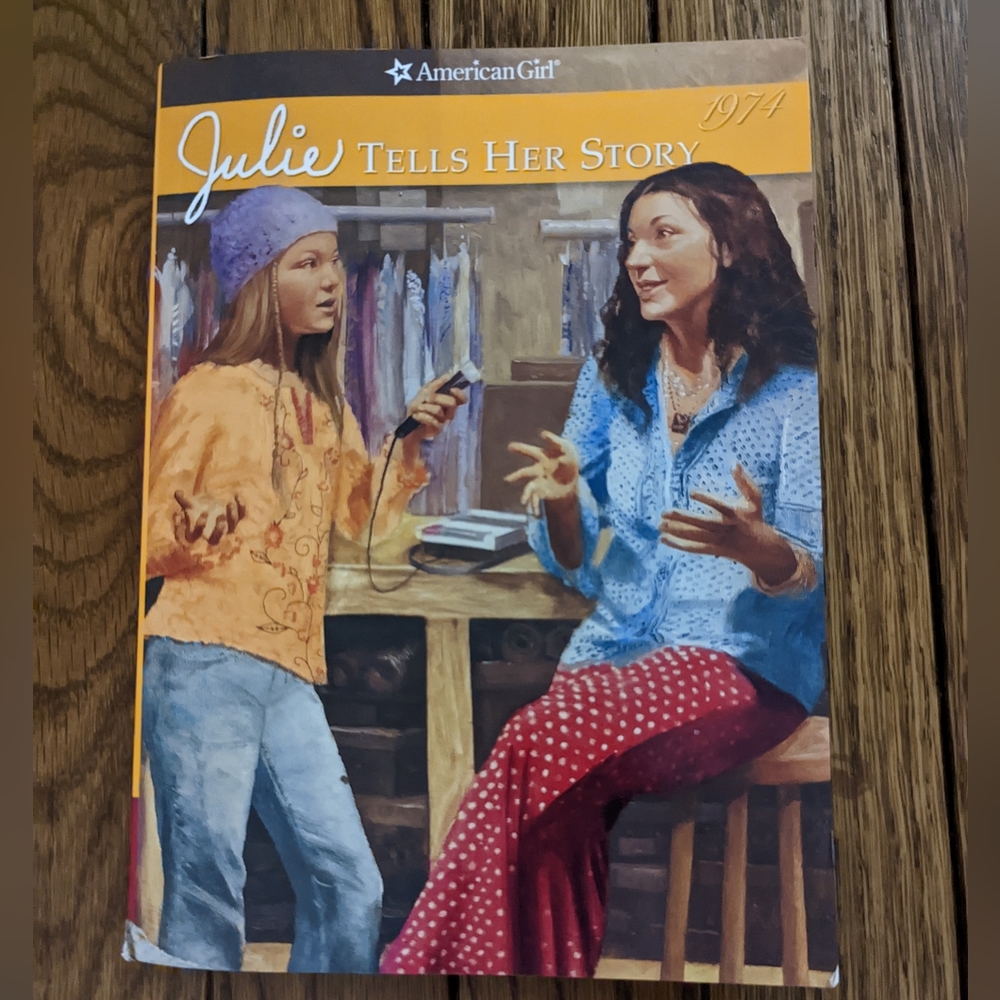 EUC set of 3 Julie (1974) American Girl books - Picture 6 of 14